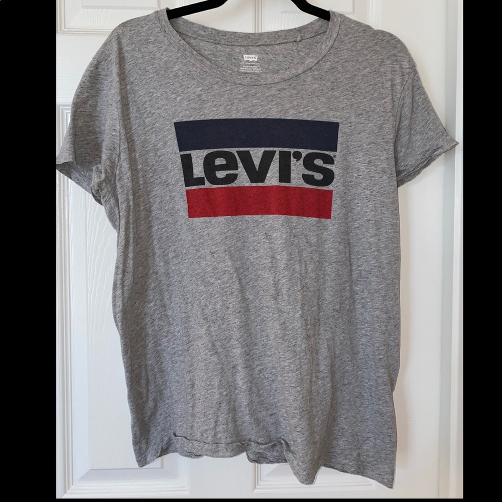 Grey Levis T-shirt